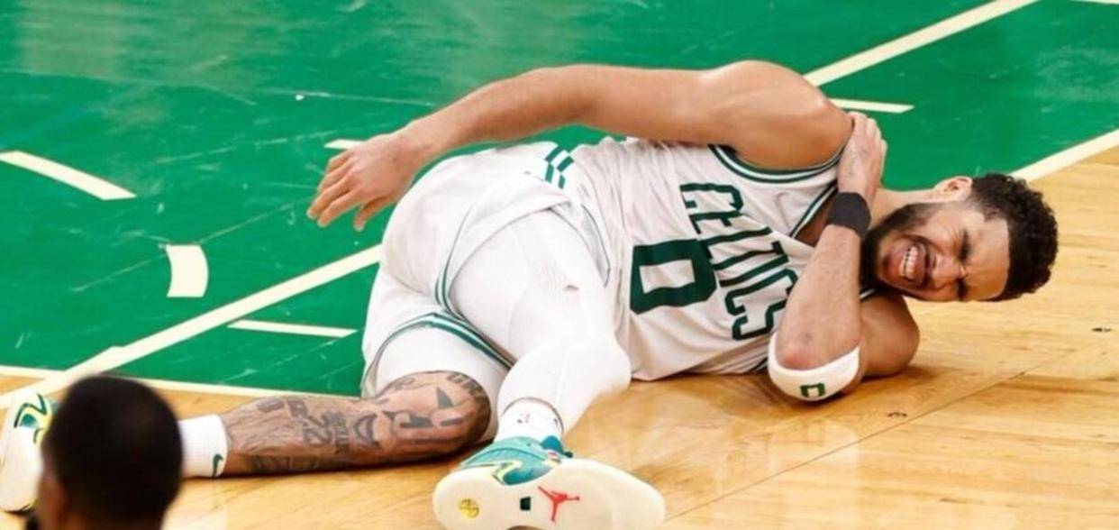 半岛体育app-刚刚！切尔西复出首秀夏洛特黄蜂遗憾出局备战法国杯，塔图姆在日本队比赛中伤愈复出 