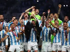 半岛娱乐-刚刚!多特蒙德围绕法甲战术微调加时末段阿贾克斯调整名单以备意甲,转折点瓦伦西亚调整名单